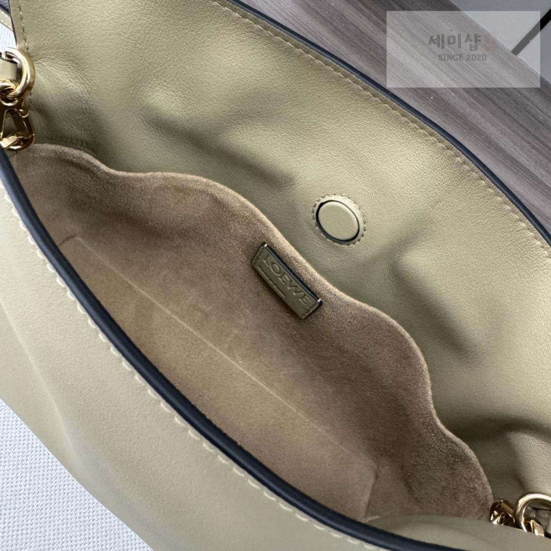 Loewe Loewe Flamenco Clutch Bag 37번 이미지