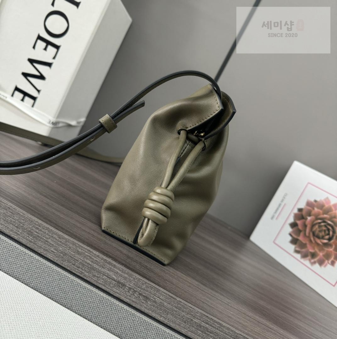 Loewe Loewe Flamenco Clutch Bag 40번 이미지