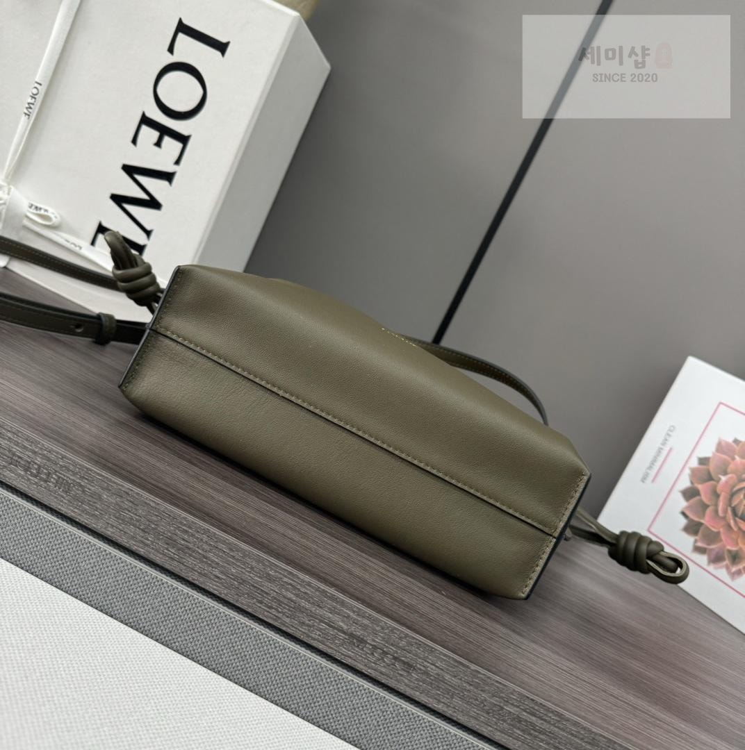 Loewe Loewe Flamenco Clutch Bag 41번 이미지