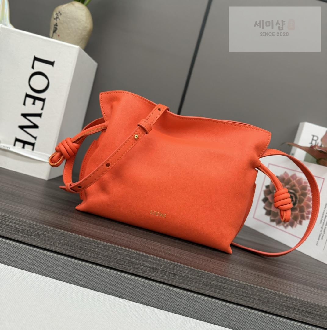 Loewe Loewe Flamenco Clutch Bag 46번 이미지