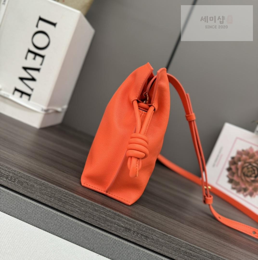 Loewe Loewe Flamenco Clutch Bag 64번 이미지