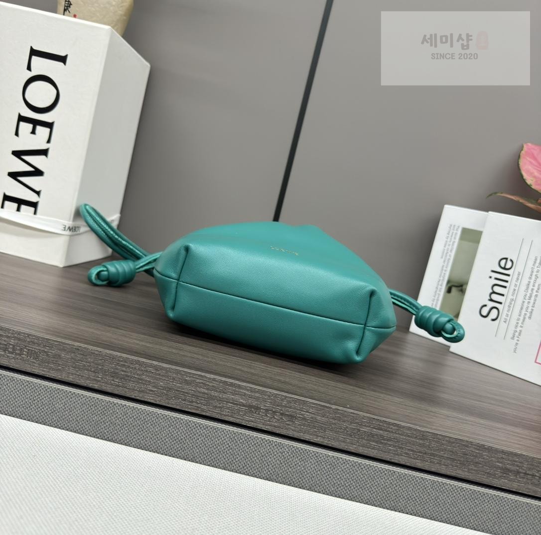 Loewe Loewe Flamenco Purse Bag 16번 이미지