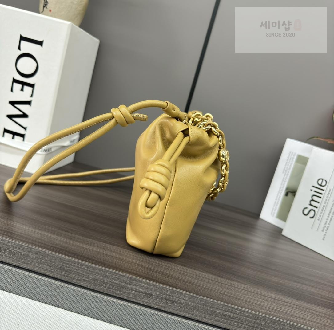 Loewe Loewe Flamenco Purse Bag 24번 이미지