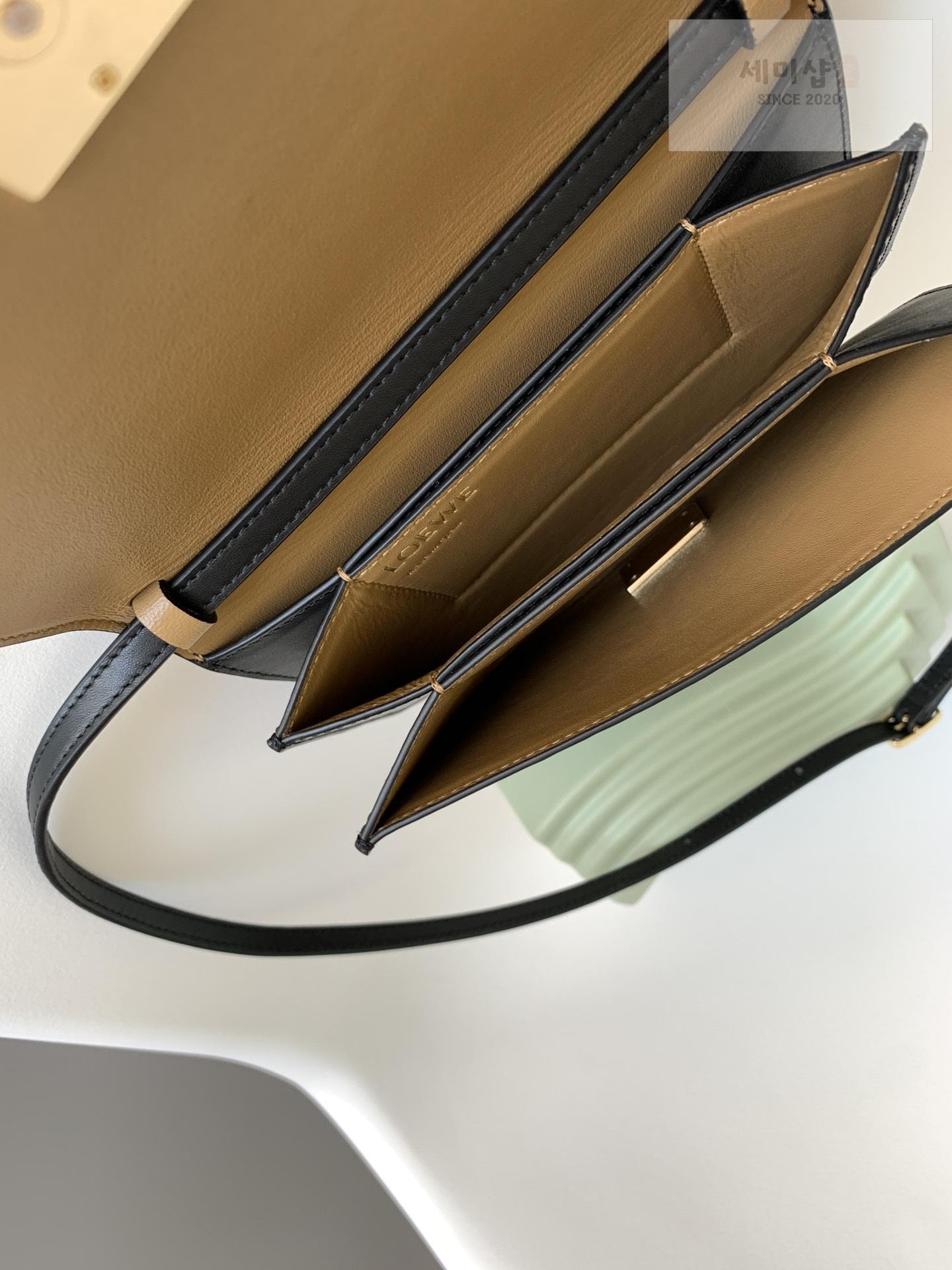 Loewe Loewe Goya Accodion Mini Bag 5번 이미지