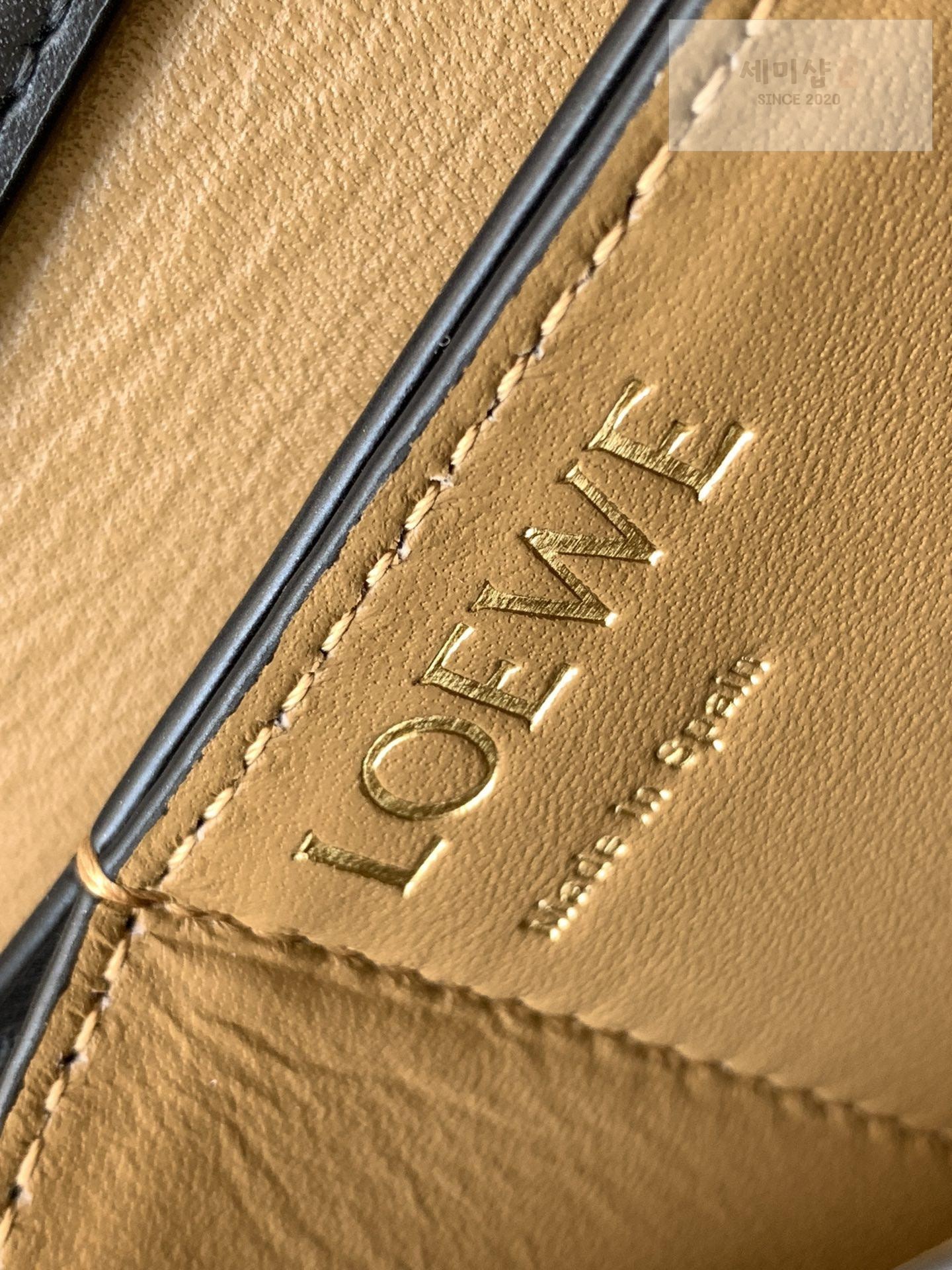 Loewe Loewe Goya Accodion Mini Bag 6번 이미지