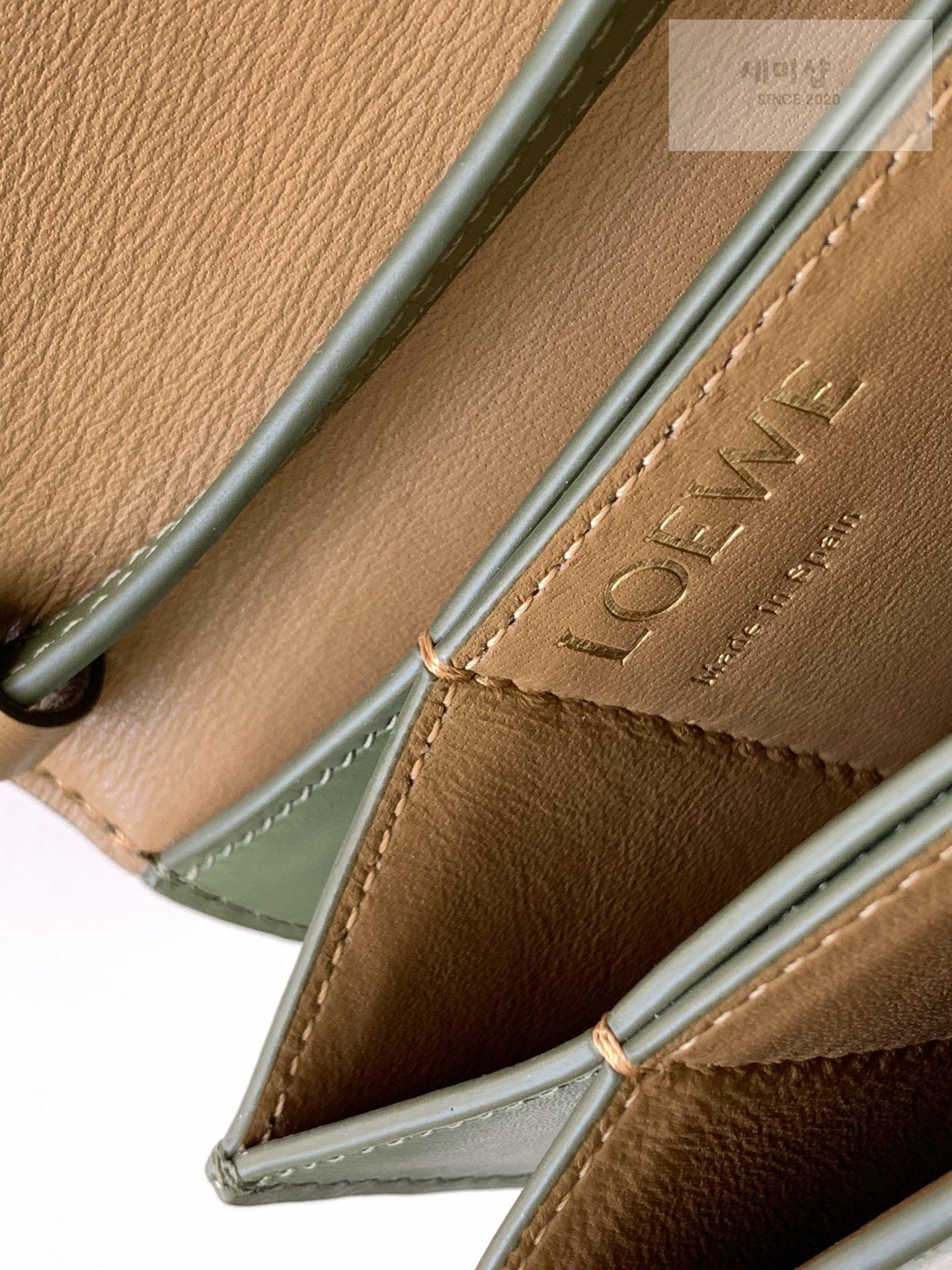 Loewe Loewe Goya Accodion Mini Bag 13번 이미지