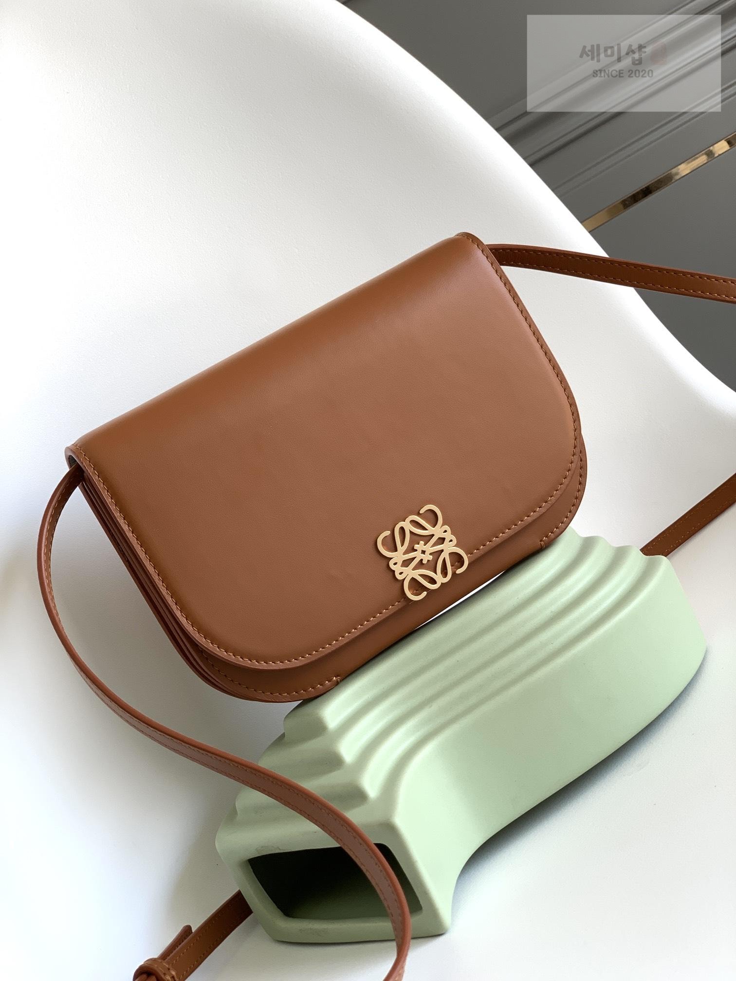 Loewe Loewe Goya Accodion Mini Bag 29번 이미지
