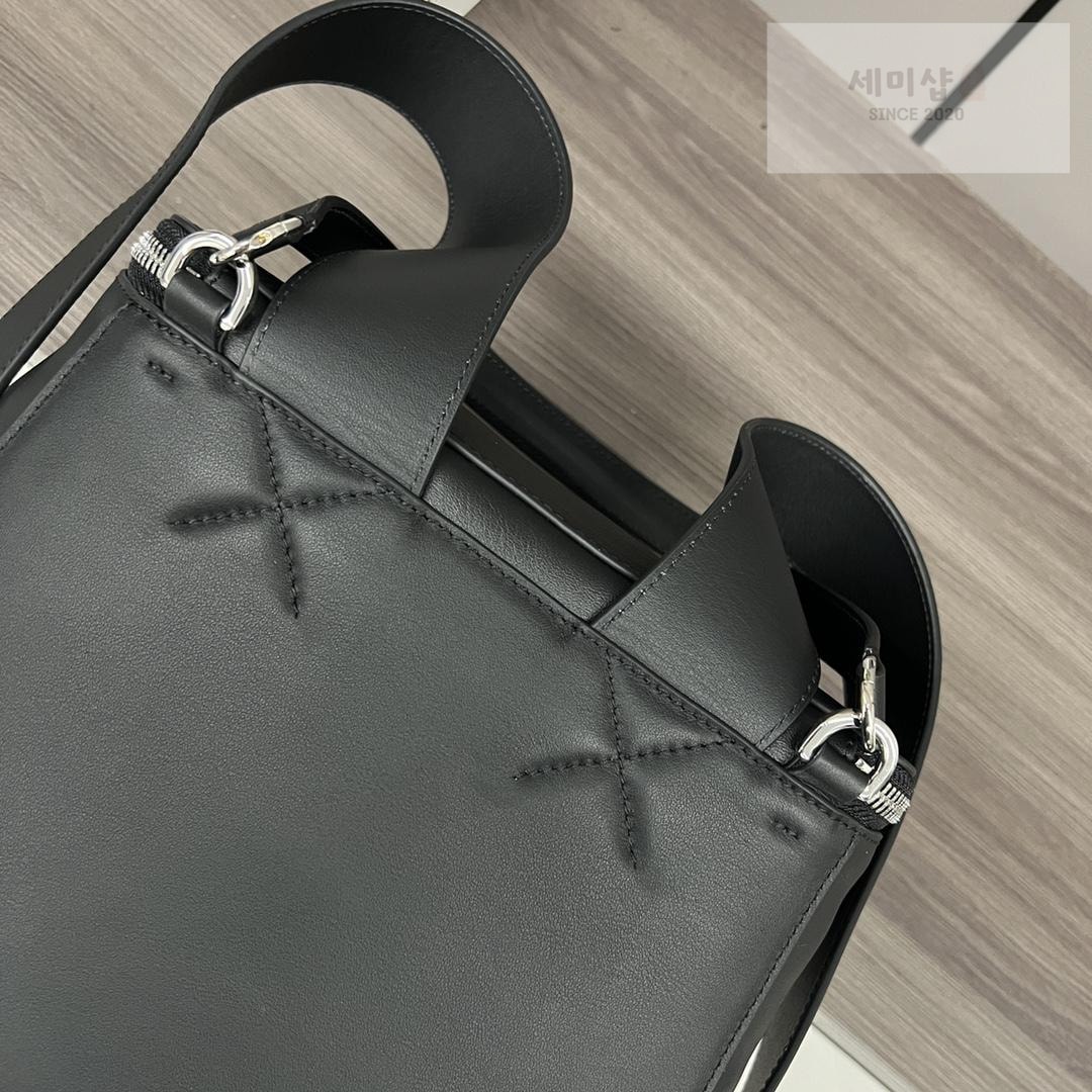 Loewe Loewe Goya Backpack Bag 42번 이미지