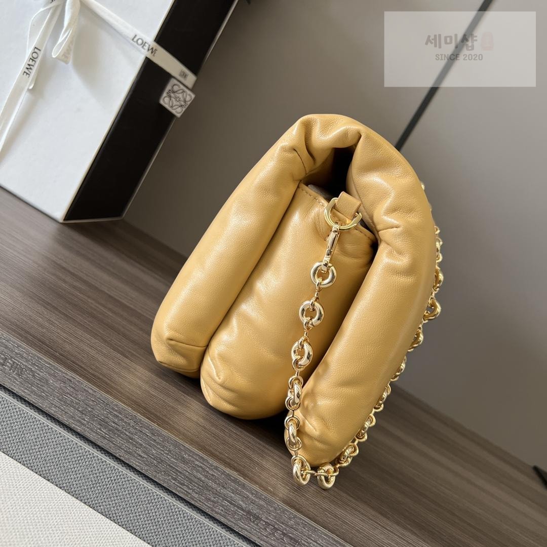 Loewe Loewe Goya Puffer Nappa Bag 9번 이미지