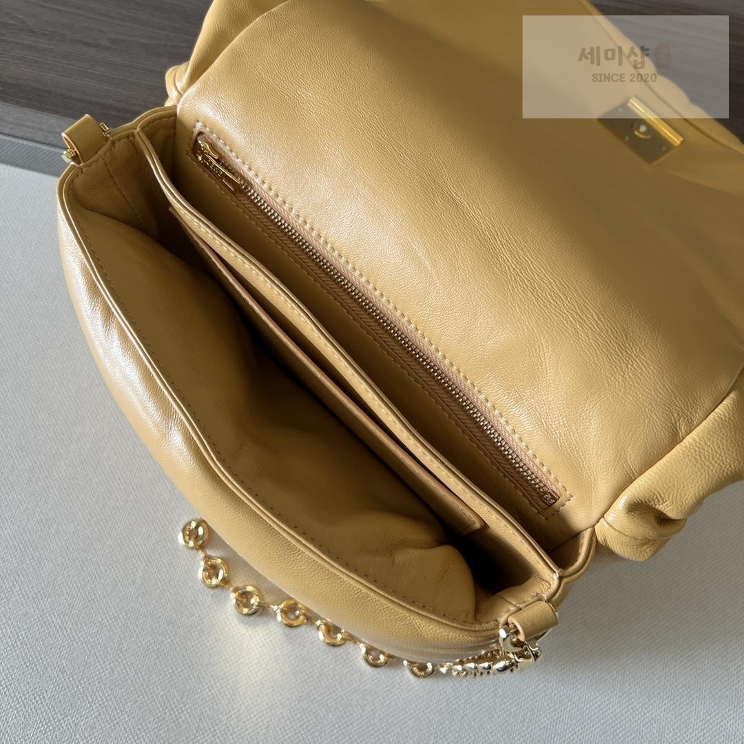 Loewe Loewe Goya Puffer Nappa Bag 13번 이미지