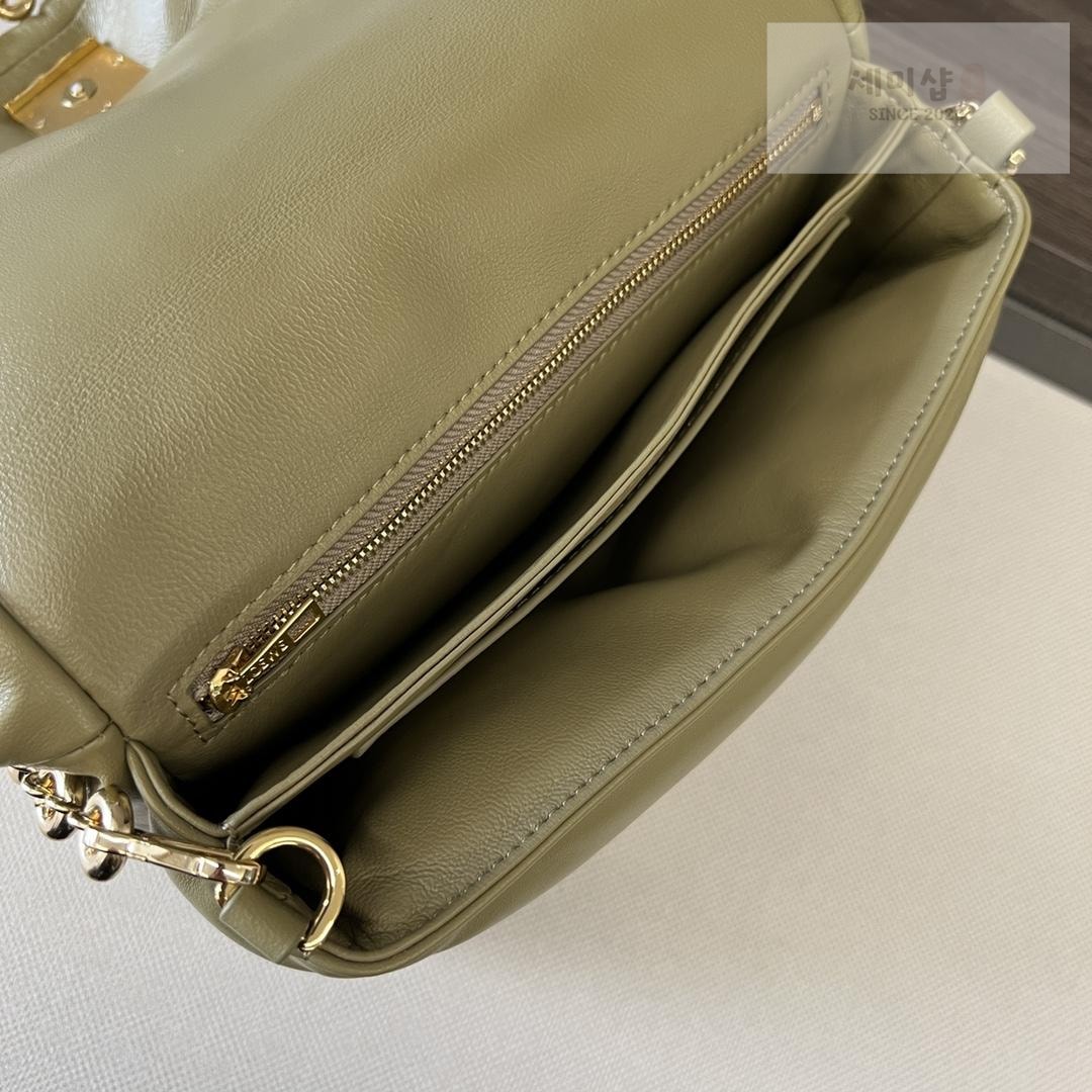 Loewe Loewe Goya Puffer Nappa Bag 46번 이미지