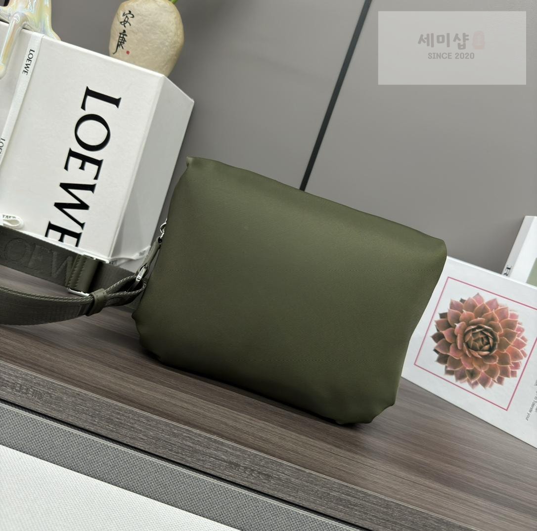 Loewe Loewe Goya Puffer Shoulder Bag 1번 이미지