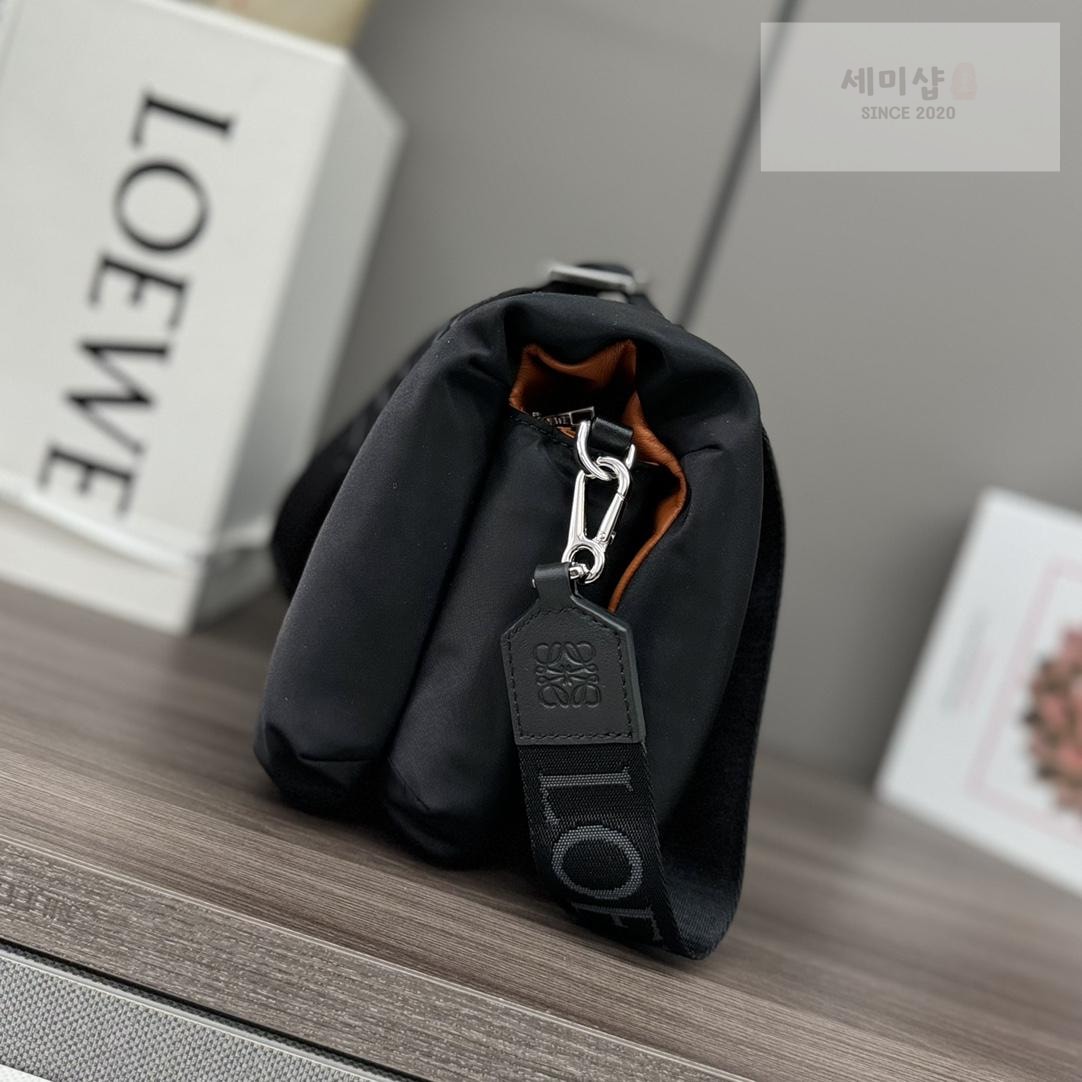 Loewe Loewe Goya Puffer Shoulder Bag 7번 이미지