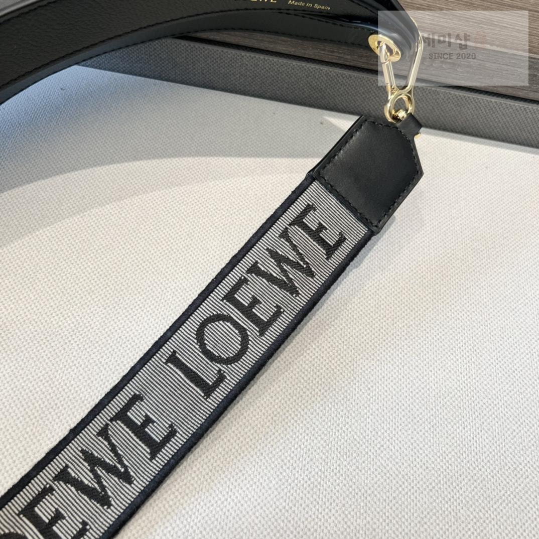 Loewe Loewe Luna Hobo Bag 13번 이미지