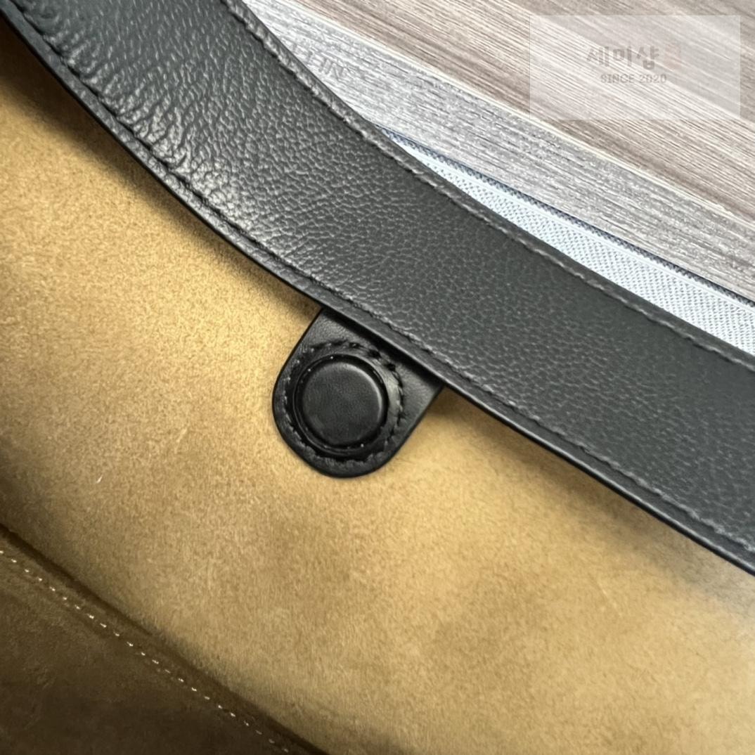 Loewe Loewe Luna Hobo Bag 16번 이미지