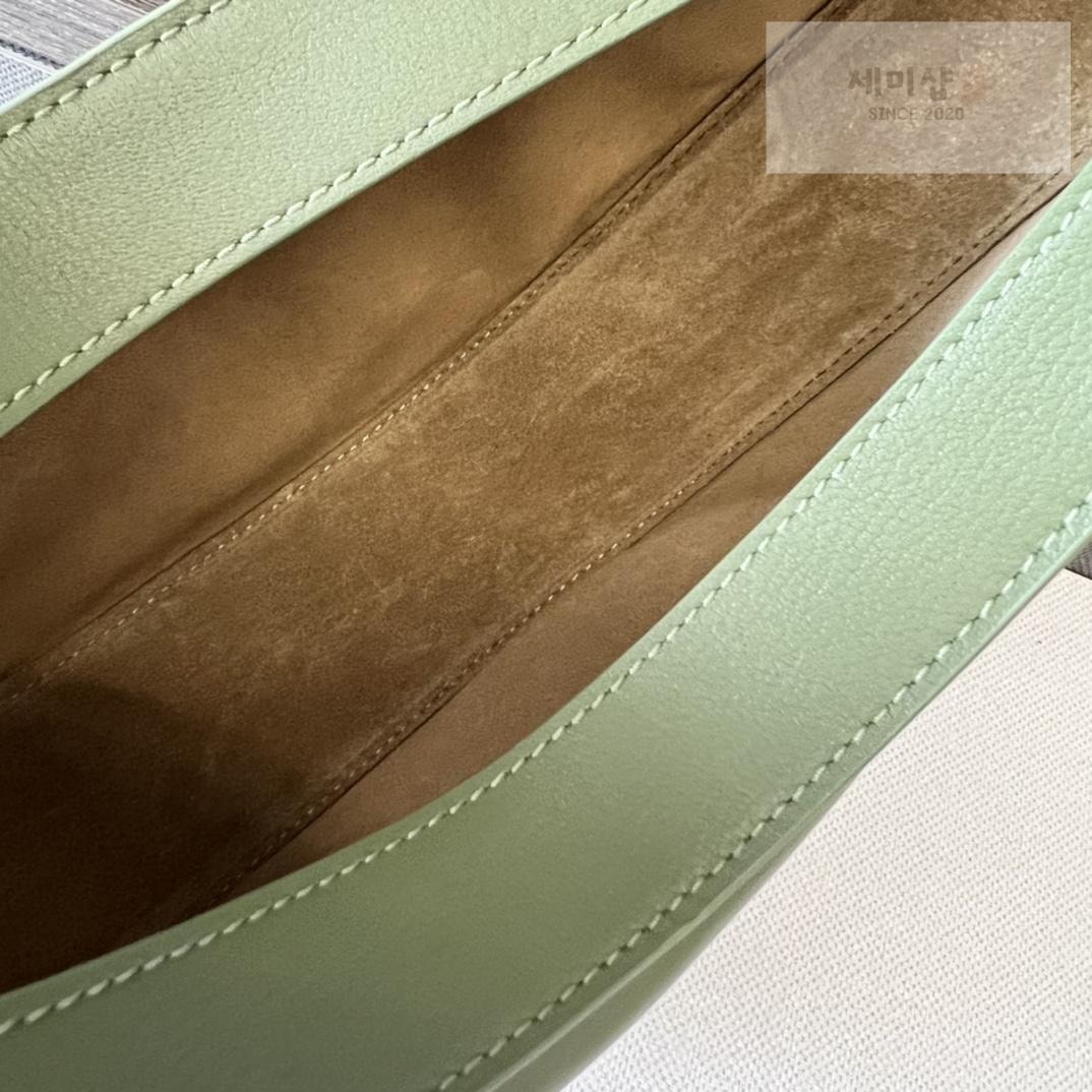 Loewe Loewe Luna Hobo Bag 22번 이미지