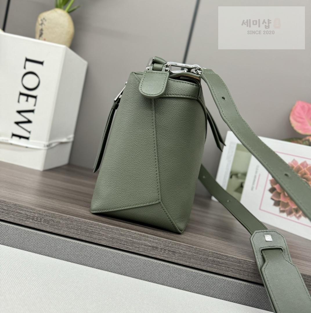 Loewe Loewe Medium Puzzle Bag 15번 이미지
