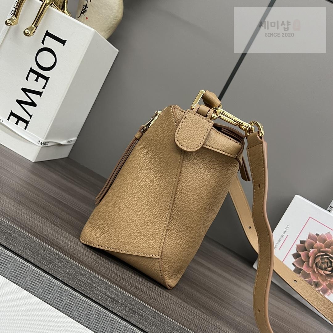 Loewe Loewe Medium Puzzle Bag 101번 이미지