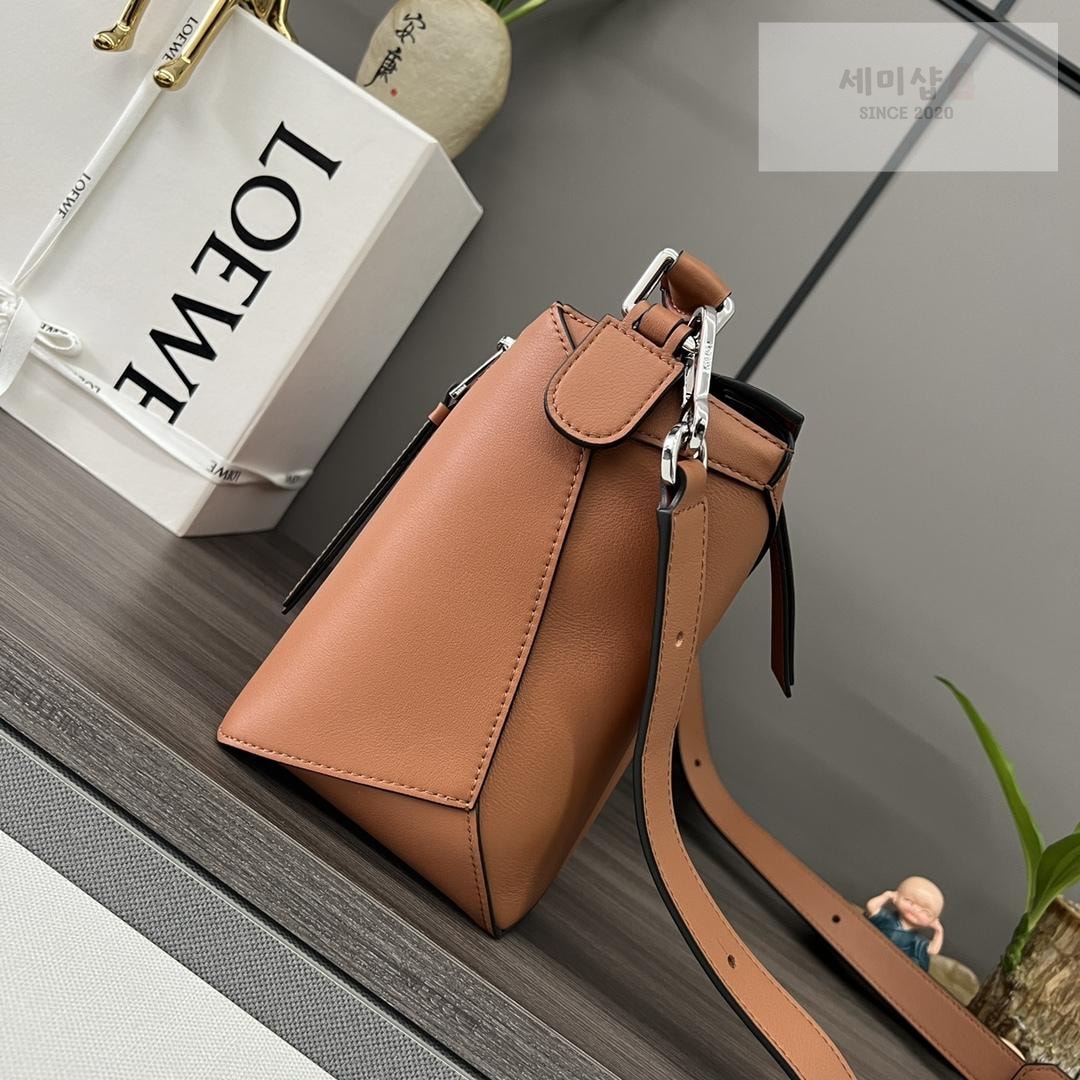 Loewe Loewe Medium Puzzle Bag 102번 이미지