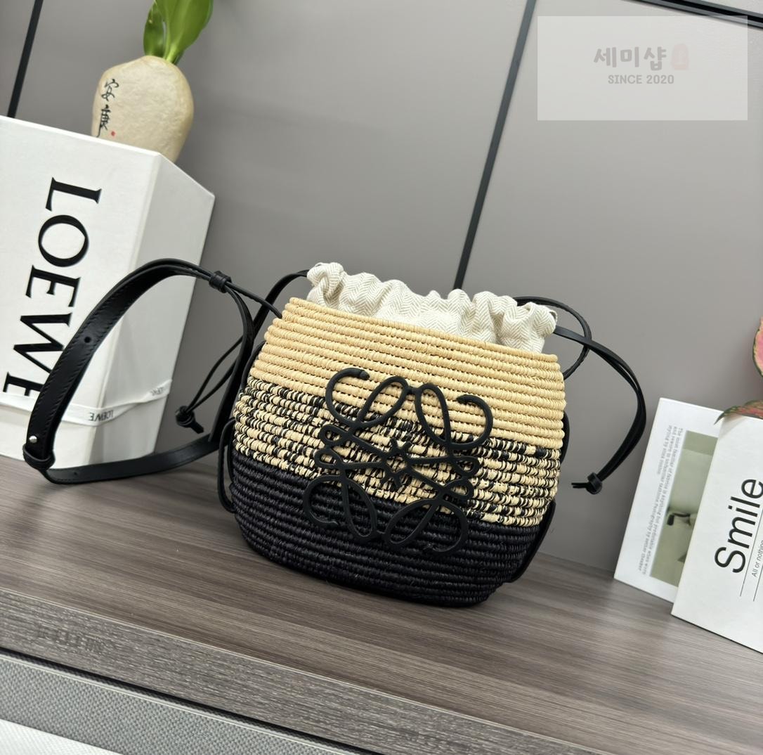 Loewe Loewe Paula Ibiza BeeHive Bag 1번 이미지