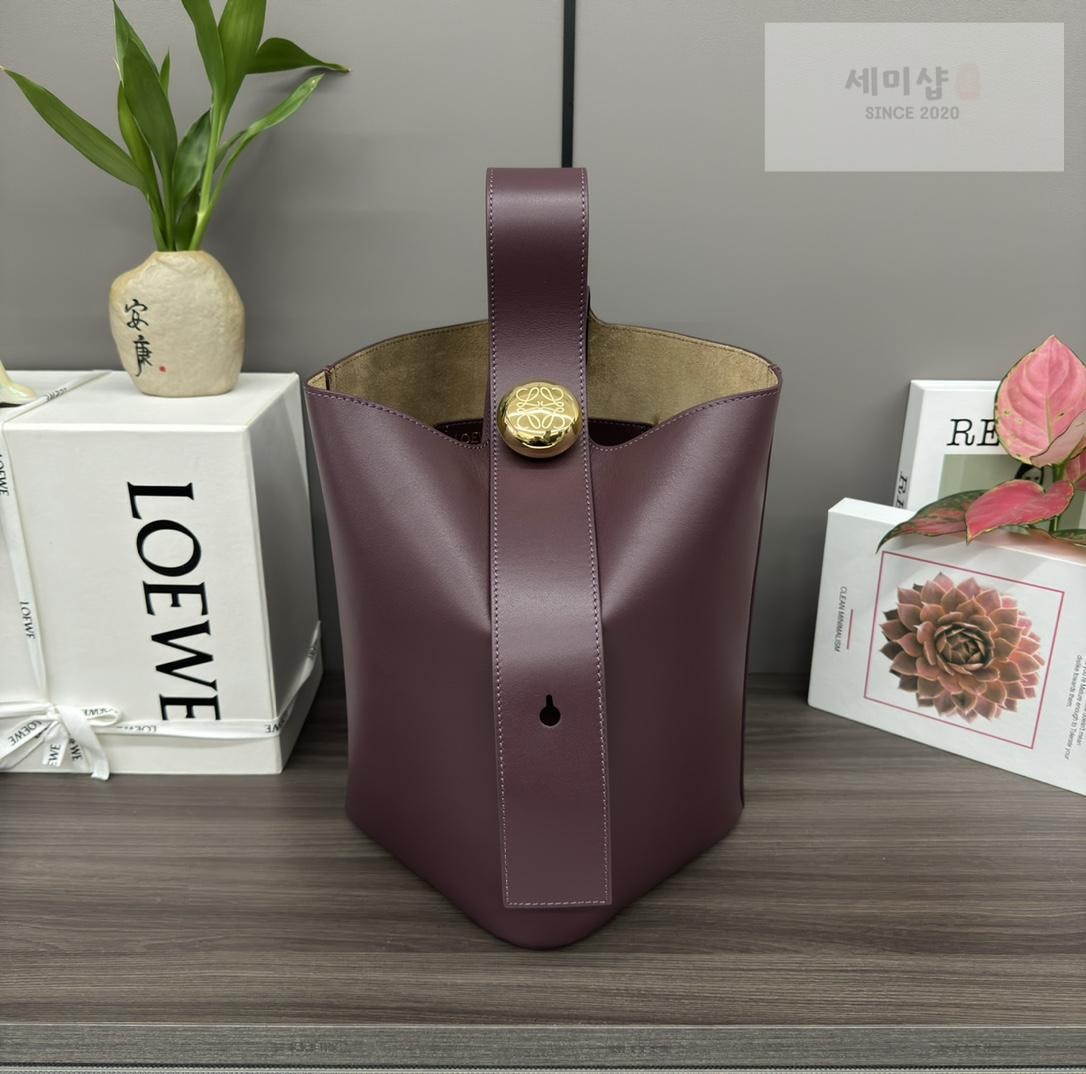 Loewe Loewe Pebble Bucket Medium Bag 6번 이미지