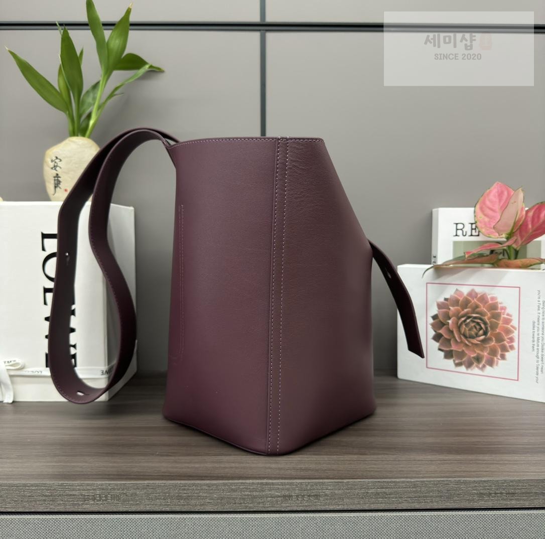 Loewe Loewe Pebble Bucket Medium Bag 8번 이미지