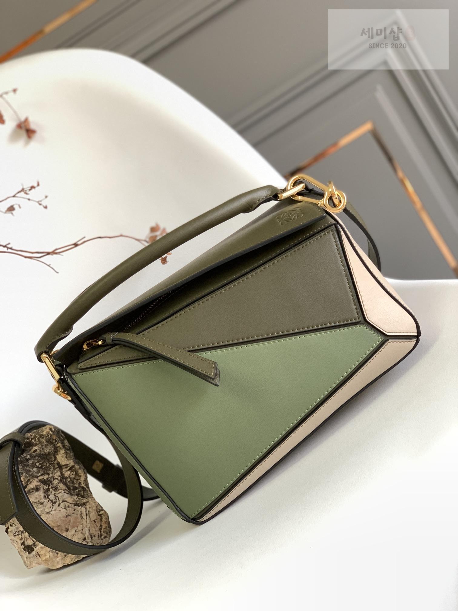 Loewe Loewe Small Puzzle Bag 1번 이미지