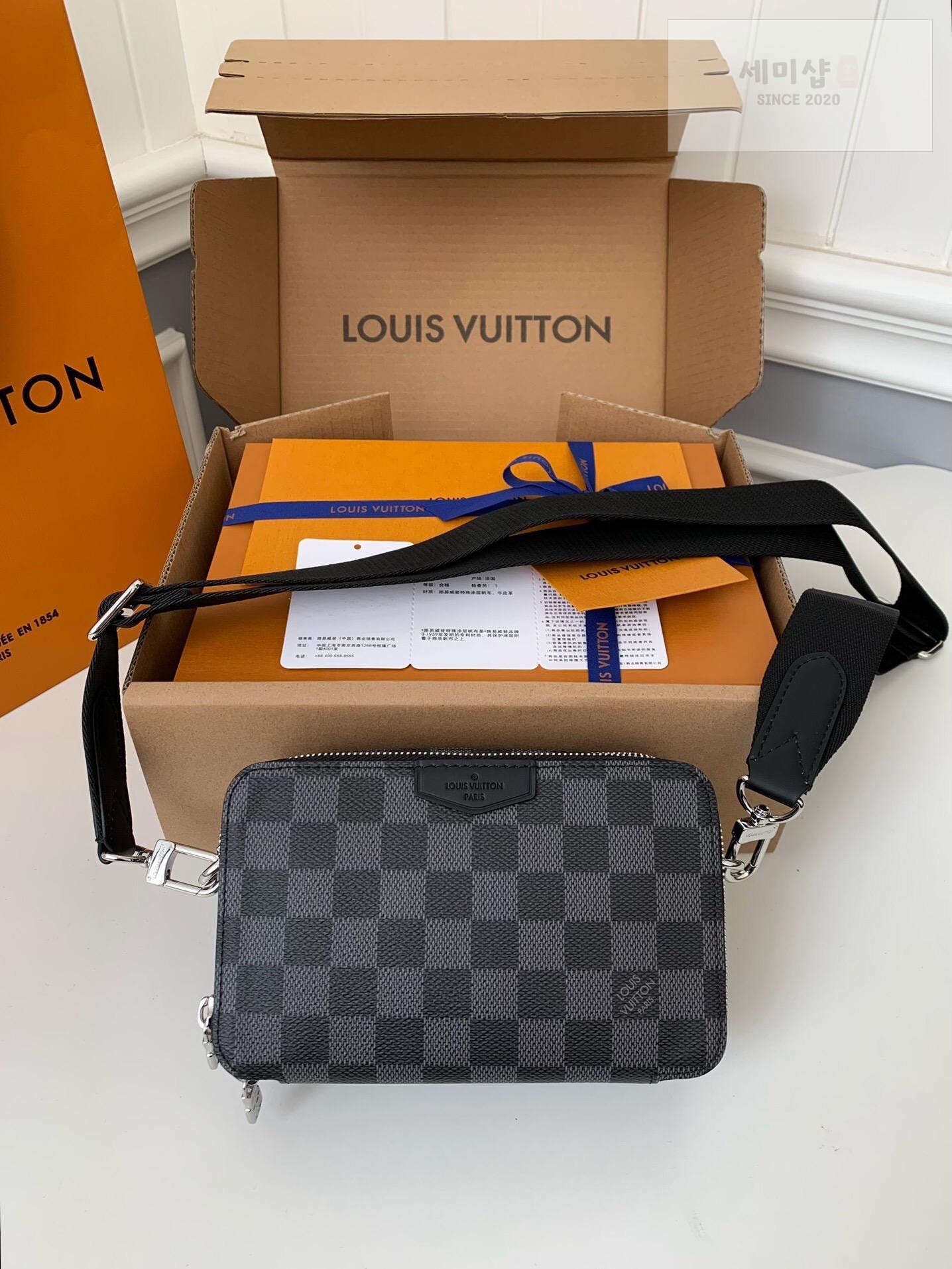 Louis Vuitton Louis Vuitton Alpha Wearable Wallet Bag 1번 이미지