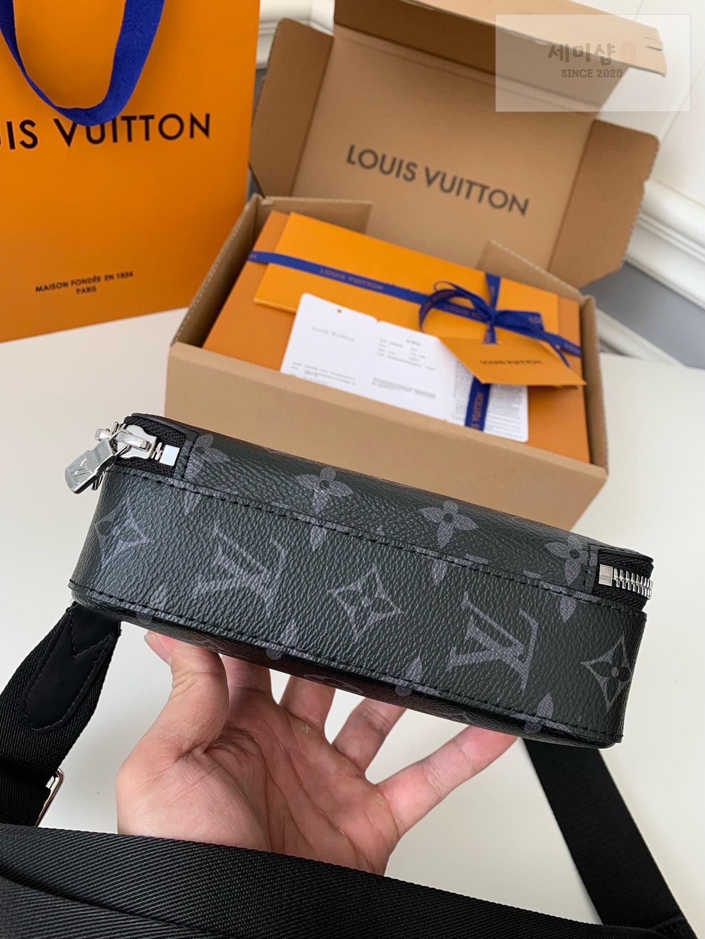 Louis Vuitton Louis Vuitton Alpha Wearable Wallet Bag 10번 이미지