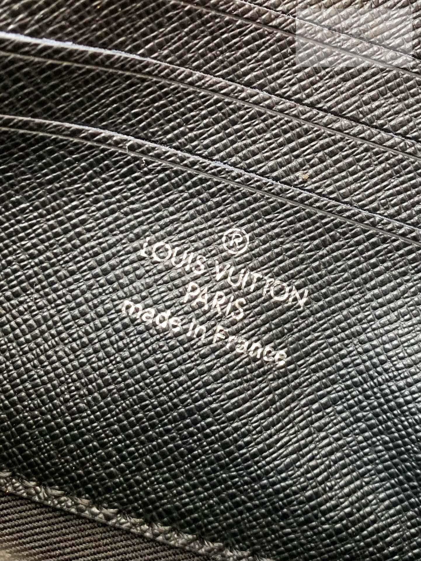 Louis Vuitton Louis Vuitton Alpha Wearable Wallet Bag 15번 이미지
