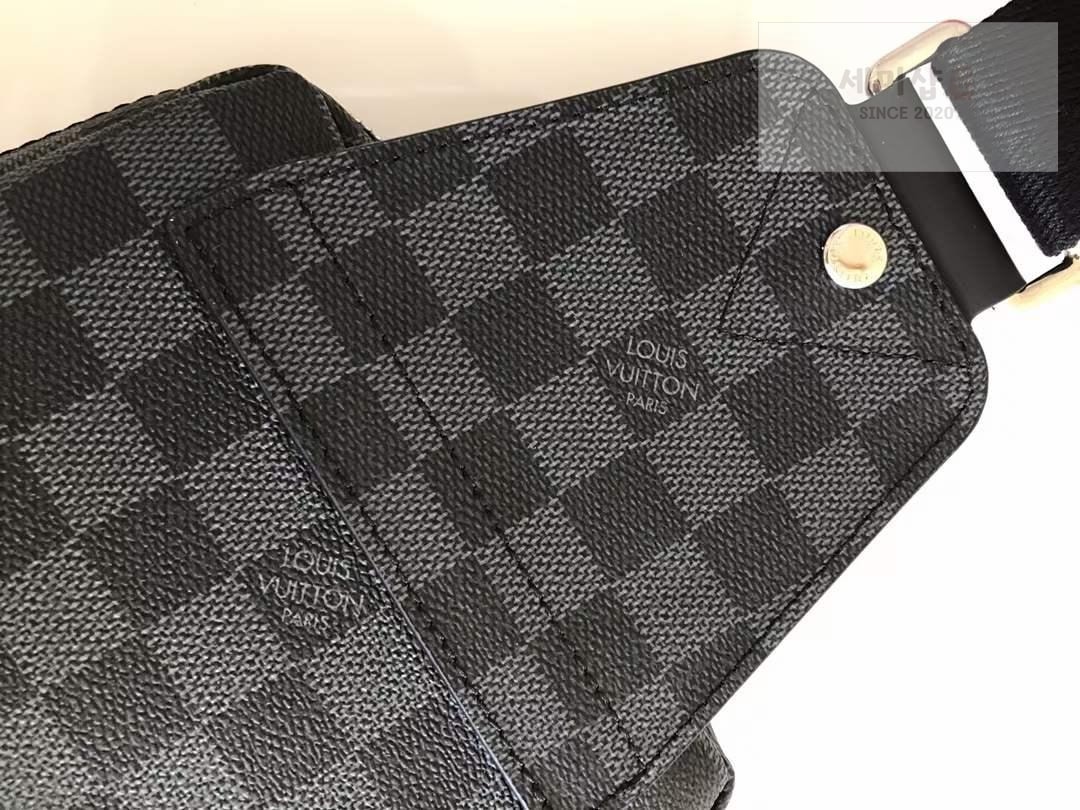 Louis Vuitton Louis Vuitton Avenue Sling Bag 6번 이미지