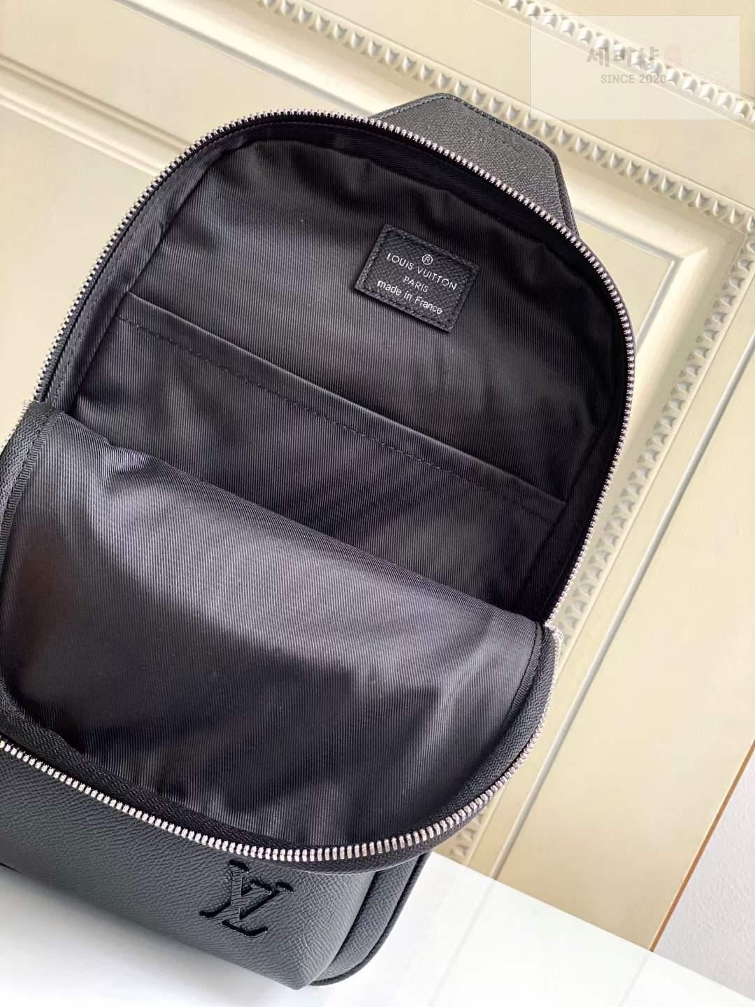 Louis Vuitton Louis Vuitton Avenue Sling Bag 29번 이미지