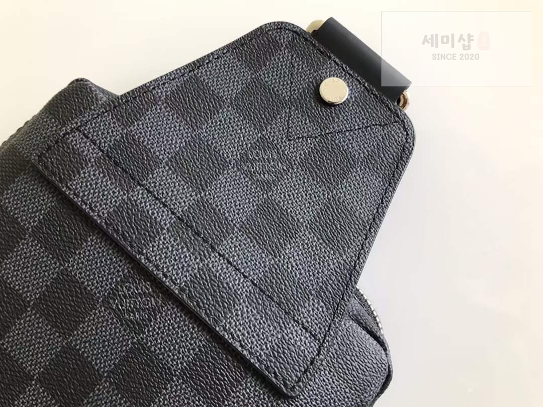Louis Vuitton Louis Vuitton Avenue Sling Bag 37번 이미지