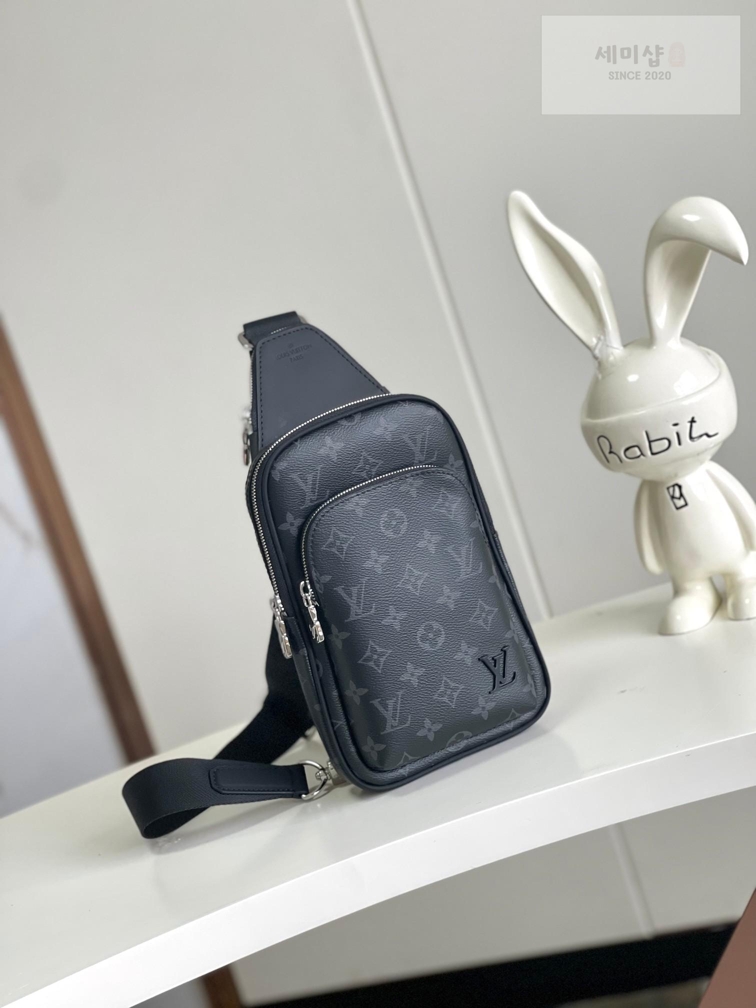 Louis Vuitton Louis Vuitton Avenue Sling PM Monogram Eclipse Bag 5번 이미지