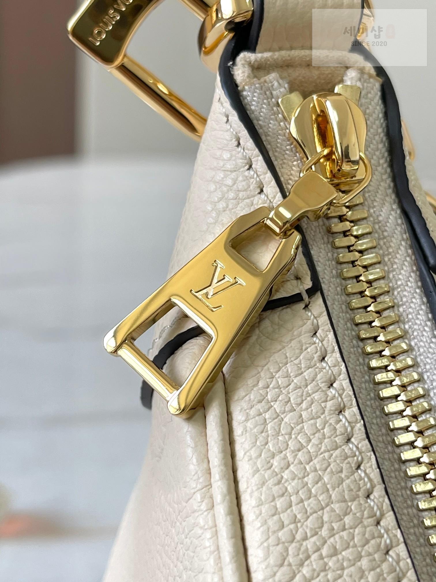 Louis Vuitton Louis Vuitton Bagatelle Bag 10번 이미지