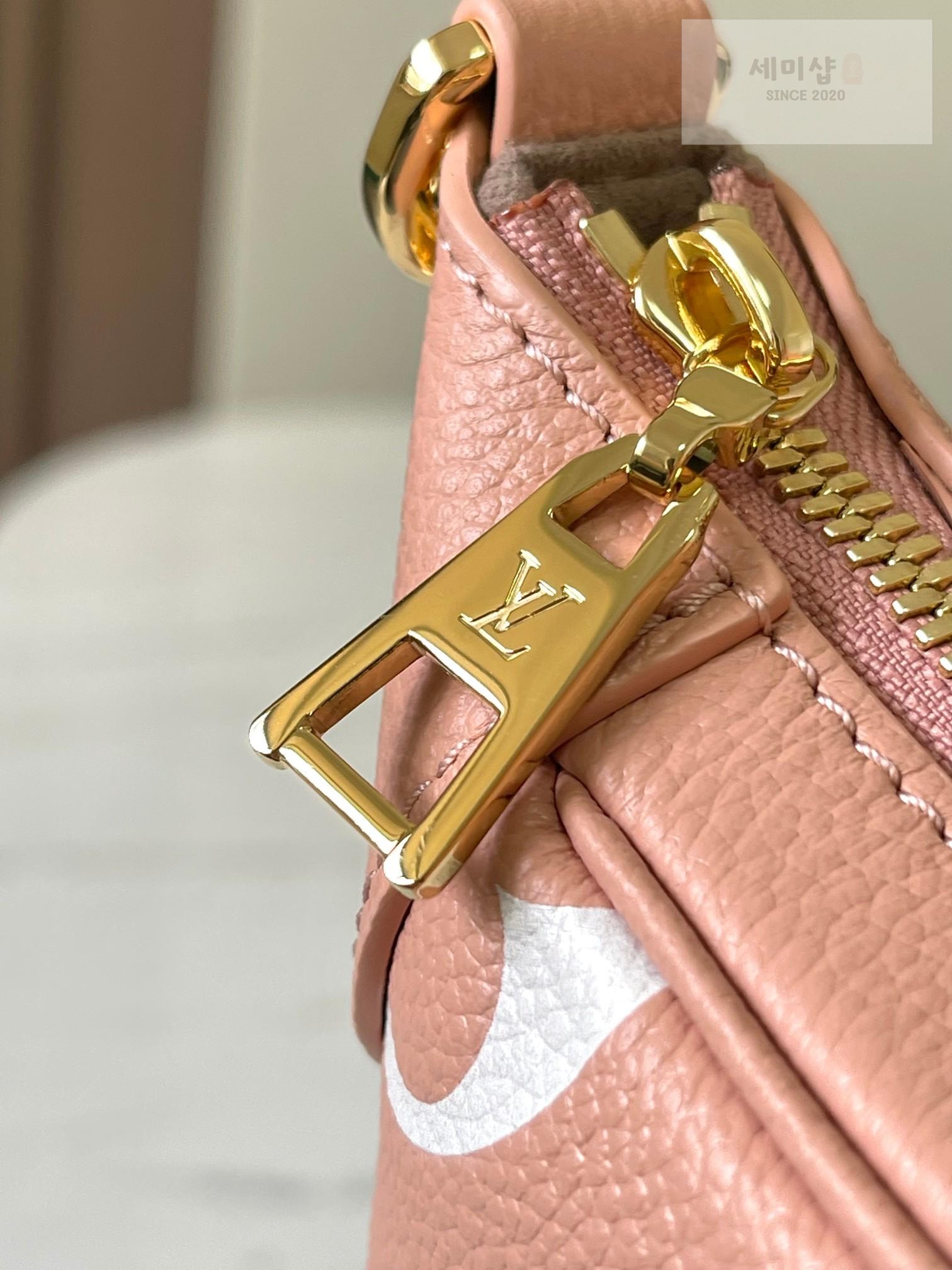 Louis Vuitton Louis Vuitton Bagatelle Bag 33번 이미지
