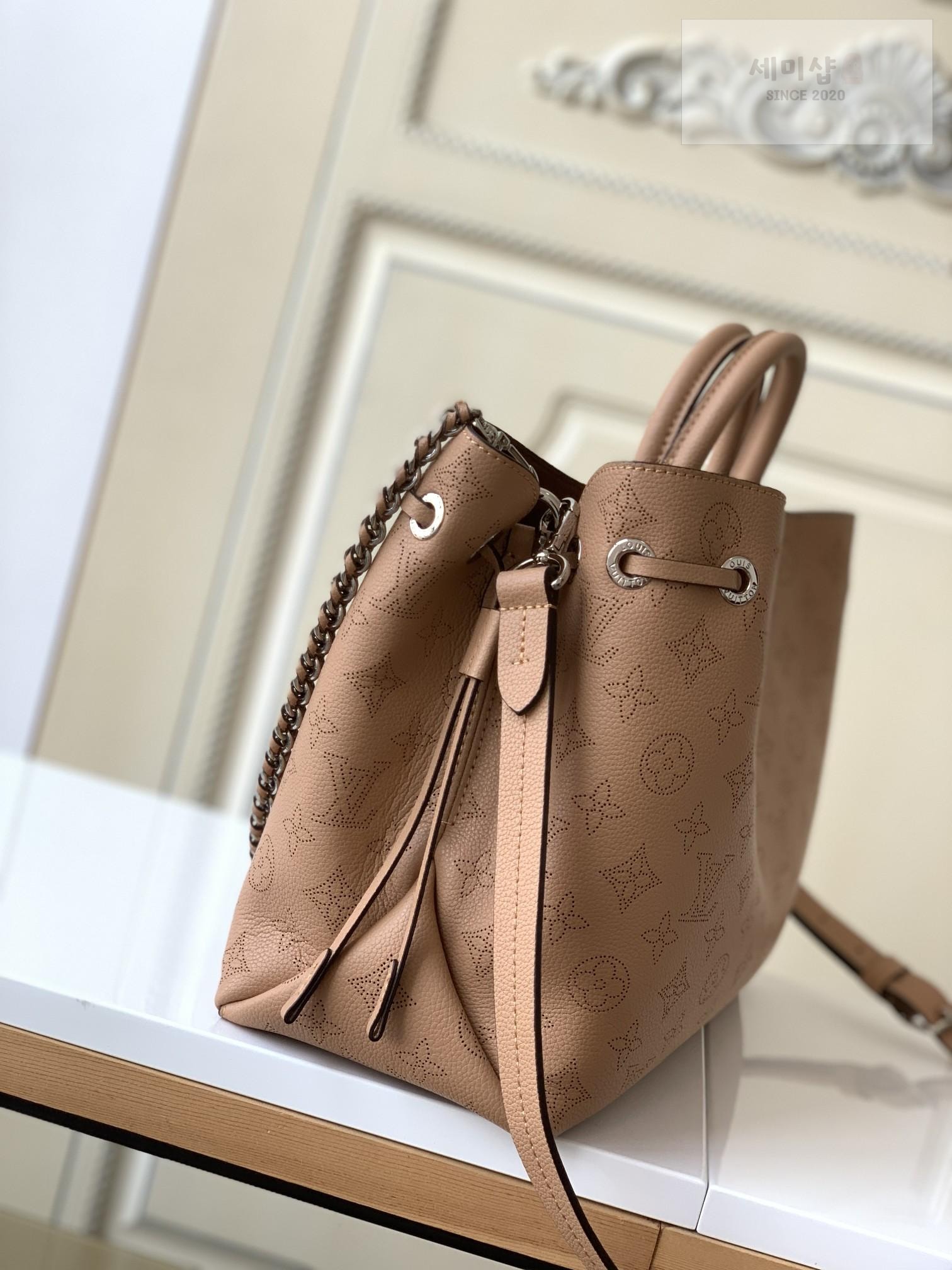 Louis Vuitton Louis Vuitton Bella Tote Bag 17번 이미지