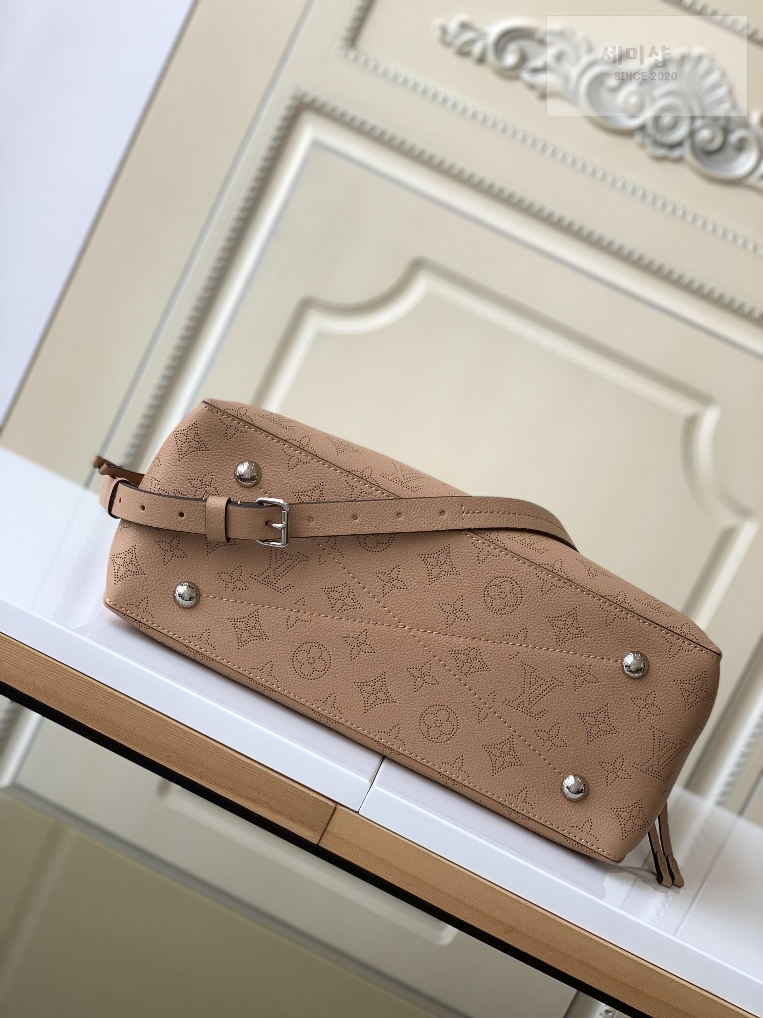 Louis Vuitton Louis Vuitton Bella Tote Bag 18번 이미지