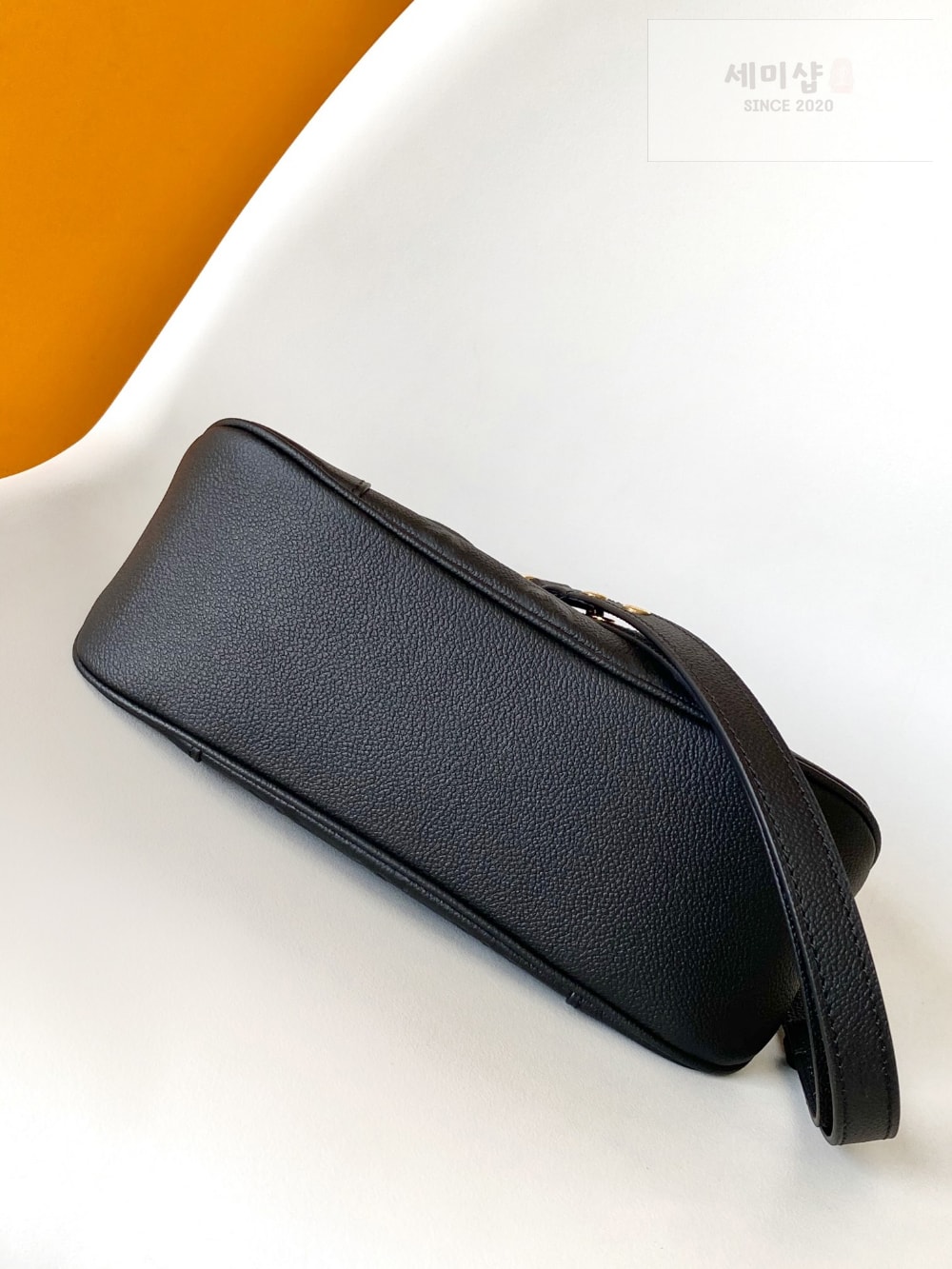 Louis Vuitton Louis Vuitton Boulogne Monogram Empreinte Leather Bag 3번 이미지