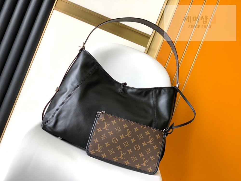 Louis Vuitton Louis Vuitton Carry All Cargo MM Bag 1번 이미지