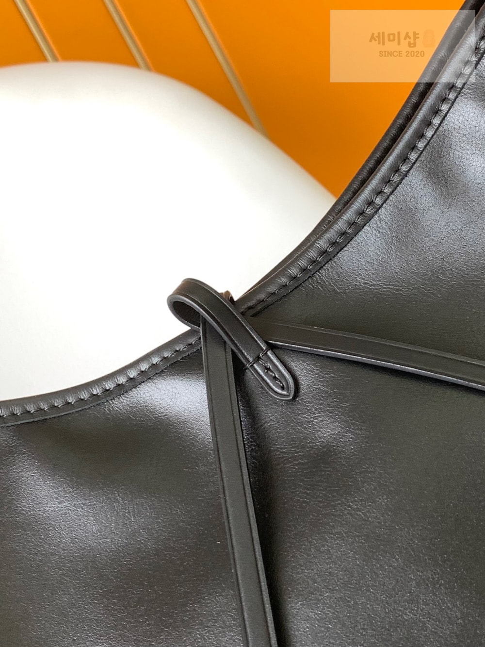 Louis Vuitton Louis Vuitton Carry All Cargo MM Bag 4번 이미지