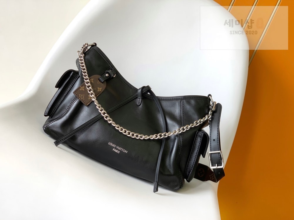 Louis Vuitton Louis Vuitton Carry All Cargo PM Bag 7번 이미지