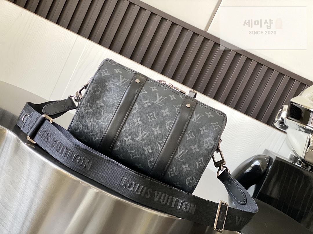 Louis Vuitton Louis Vuitton City Keeppole Bag 2번 이미지