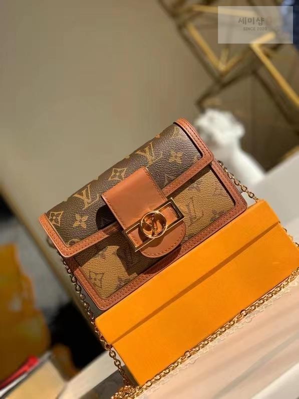 Louis Vuitton Louis Vuitton Dauphine Chain Wallet Monogram Bag 1번 이미지