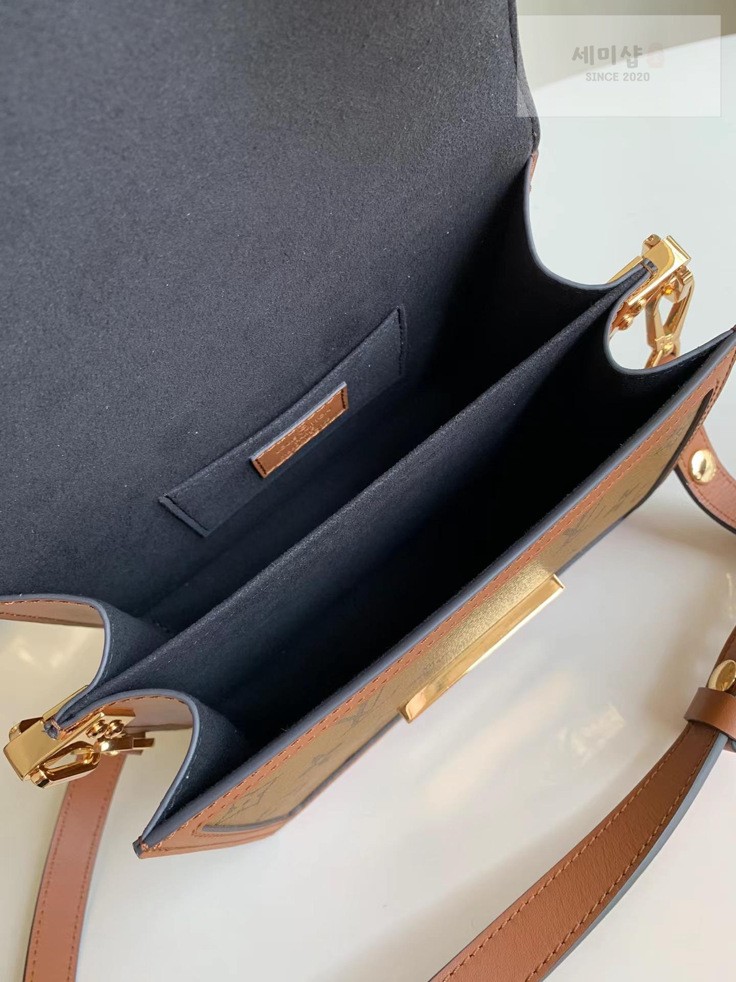 Louis Vuitton Louis Vuitton Dauphine Mini MM Bag 15번 이미지
