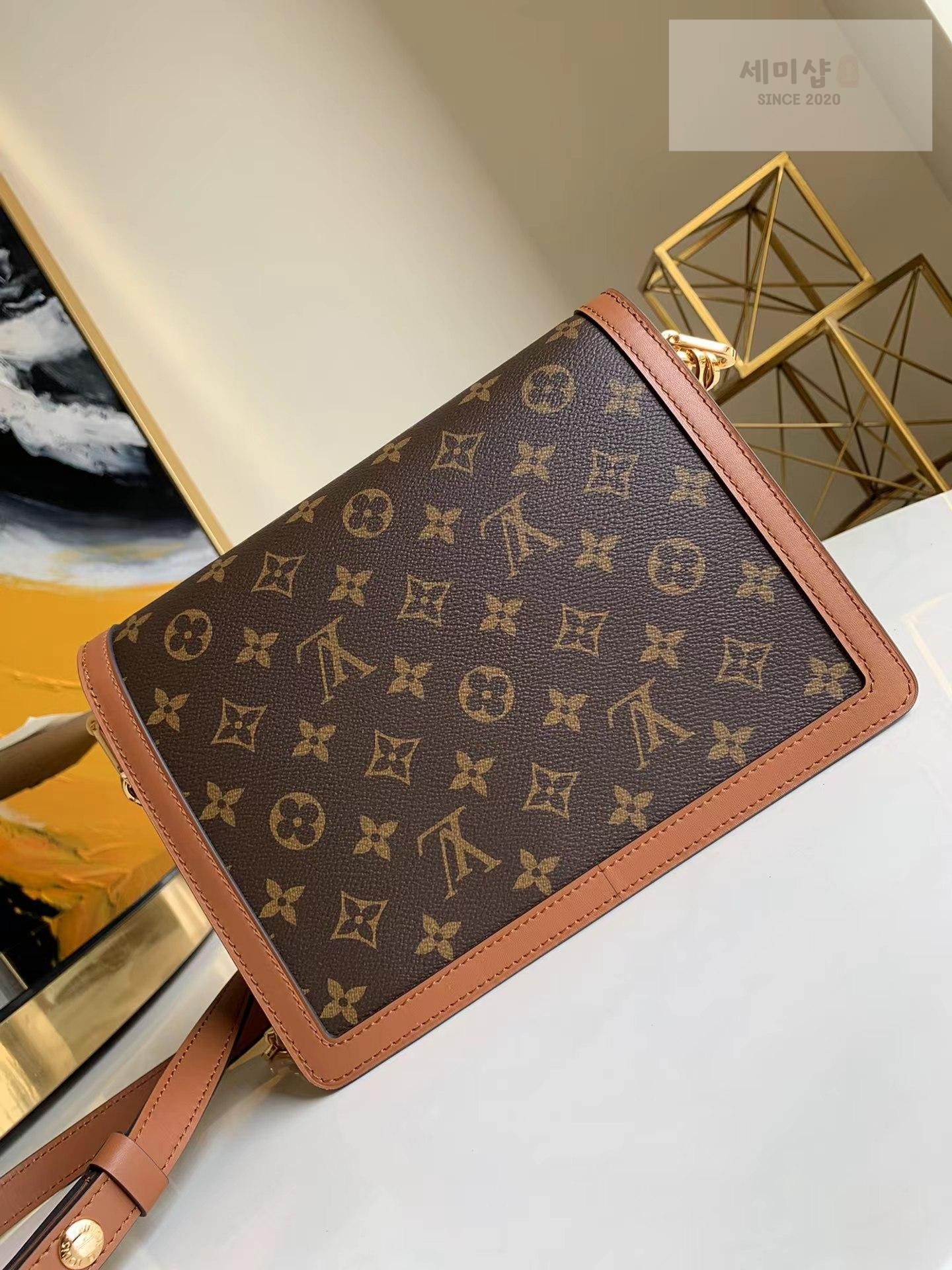 Louis Vuitton Louis Vuitton Dauphine Mini MM Bag 18번 이미지