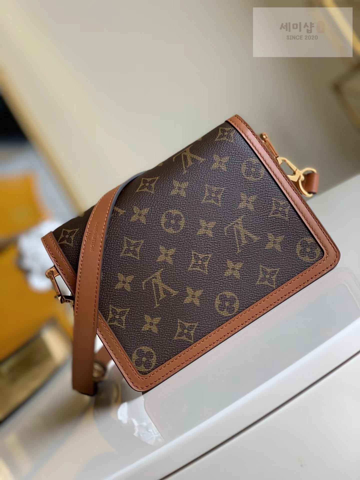 Louis Vuitton Louis Vuitton Dauphine Mini MM Bag 21번 이미지