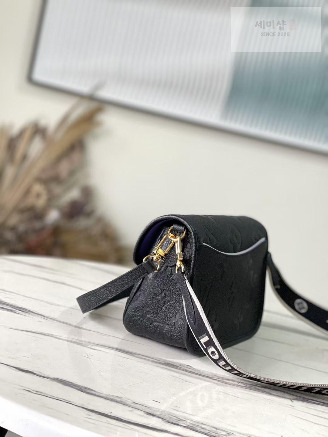 Louis Vuitton Louis Vuitton Diane Bag 2번 이미지