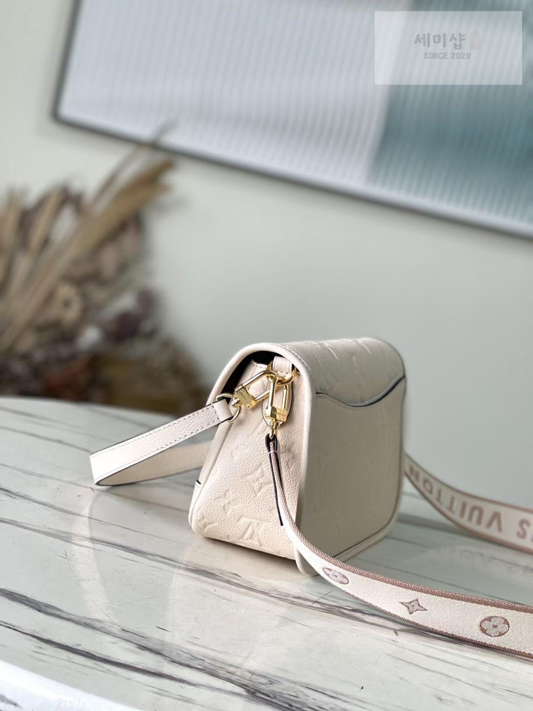 Louis Vuitton Louis Vuitton Diane Bag 11번 이미지
