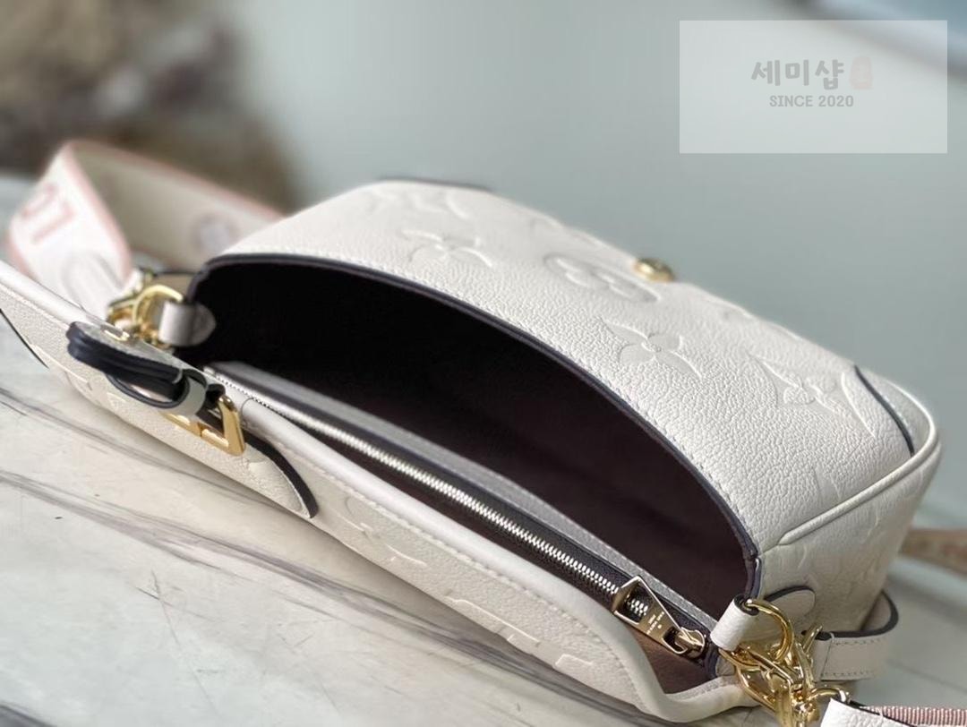 Louis Vuitton Louis Vuitton Diane Bag 13번 이미지